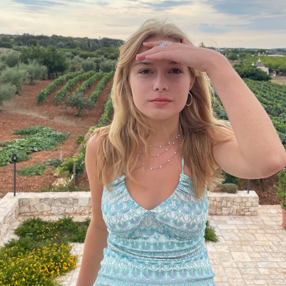 Meet your Posher, Emma